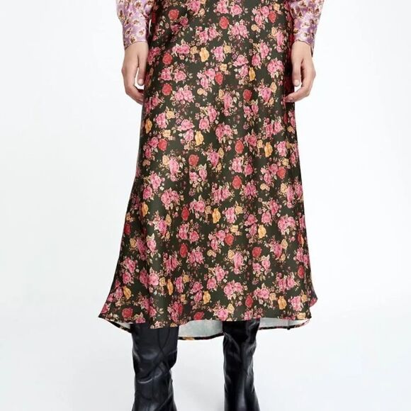 ZARA FLORAL PRINT SKIRT - Picture 3 of 10